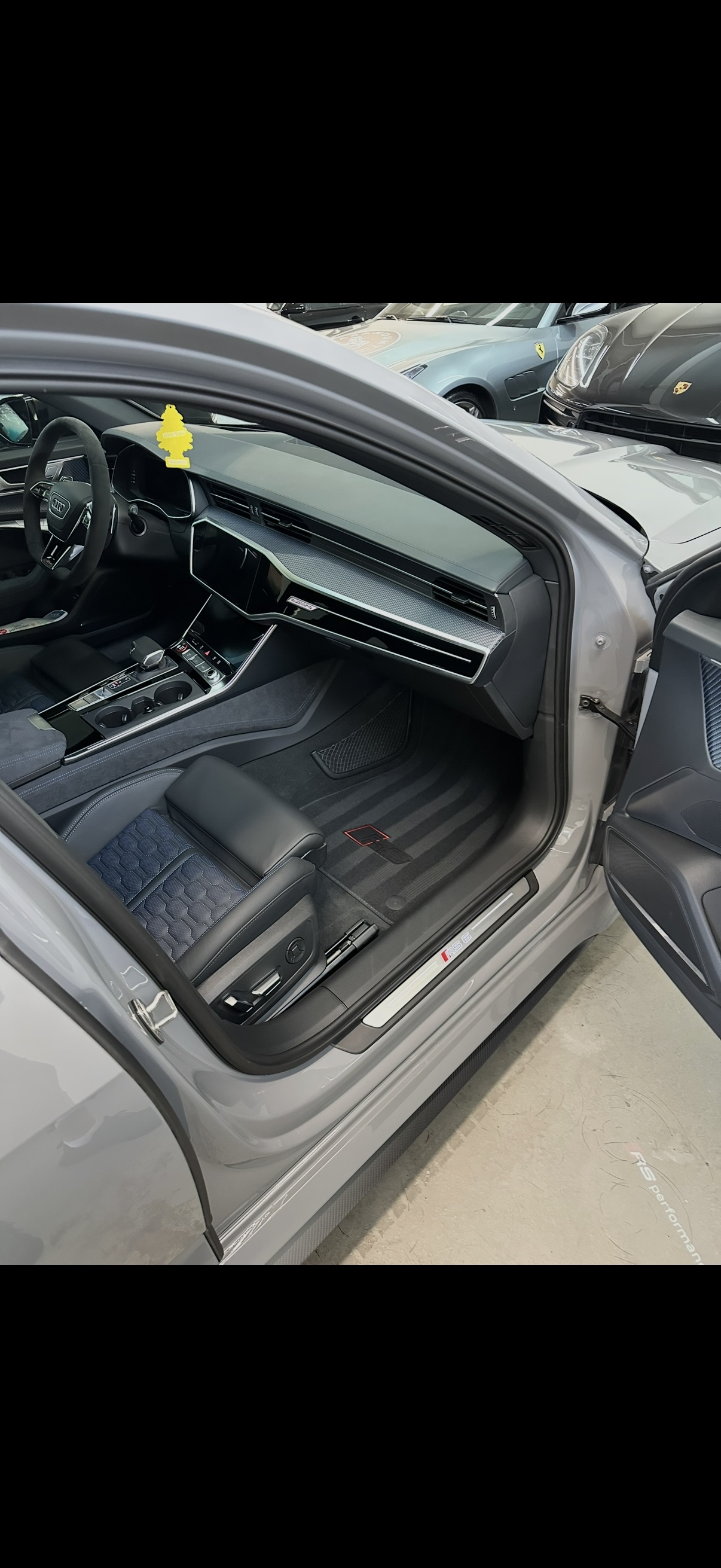Audi RS6 front cabin and clean passenger footwell